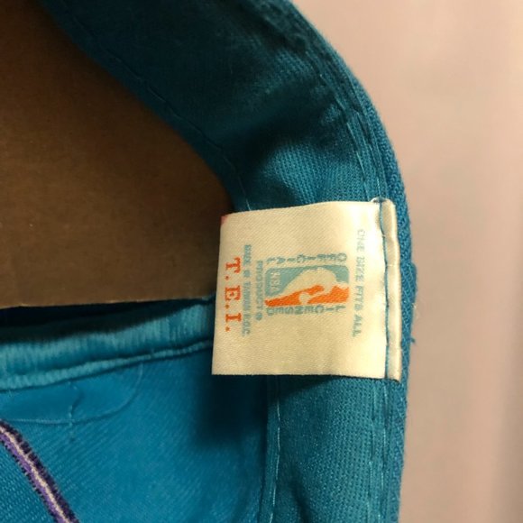 Vintage 90s T.E.I NBA Charlotte Hornets Big Logo Jersey Snapback Hat - Picture 4 of 5